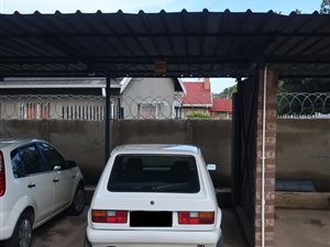 2 Bed Flat in Ravensklip