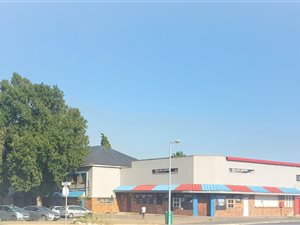 971 m² Commercial space in Paarl