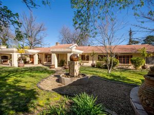 4 Bed House in Parel Vallei