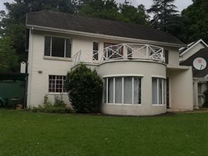4 Bed House in Montrose