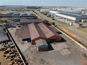 3062 m² Industrial space in Roodekop
