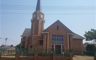 800 m² Commercial space in Fishers Hill