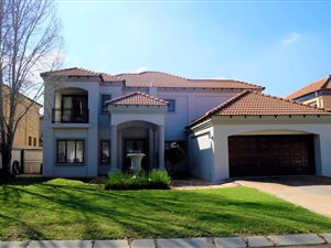 3 Bed House in Silver Lakes Golf Estate