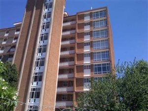 2 Bed Apartment in Weavind Park