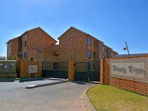 1 Bed Apartment in Ruimsig
