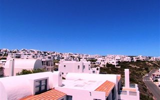 405 m² Land available in Paradise Beach