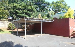 2 Bedroom Simplex in Montclair