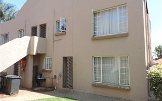 2 Bedroom Townhouse in Garsfontein