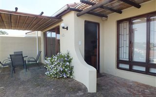2 Bedroom Cluster in Helena Heights