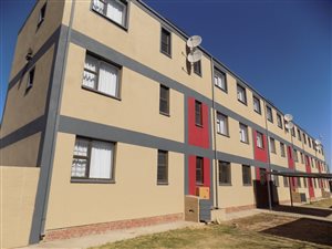 2 Bed Apartment in Madadeni