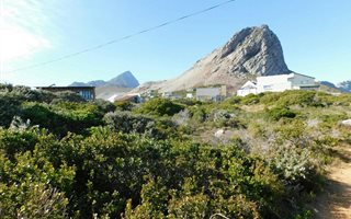 1317 m² Land available in Rooi Els