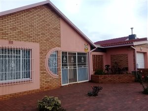 3 Bed House in Lenasia