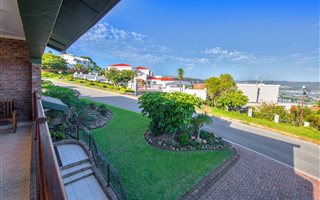 5 Bedroom House in Knysna Heights