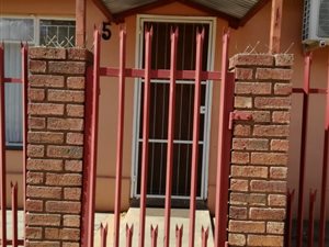 1 Bed House in Olifantshoek
