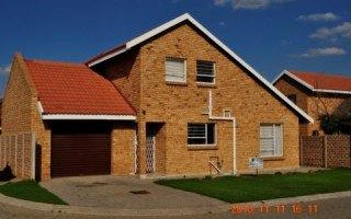 3 Bedroom Cluster in Bonaero Park
