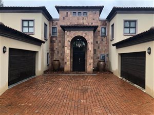 4 Bed House in Boardwalk Manor