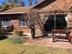 2 Bed Apartment in Woodmead