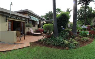 4 Bedroom House in Constantia Park