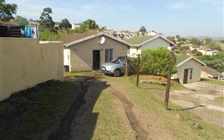 2 Bedroom House in Newlands East