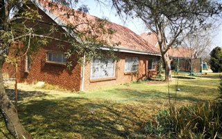 24 ha Farm in Rietfontein