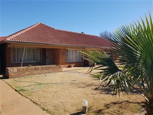 4 Bed House in Flimieda