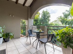 2 Bed Apartment in Maroeladal