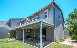 3 Bedroom Townhouse in Umdloti Beach