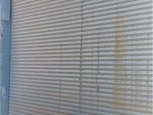 225 m² Industrial space in Clayville