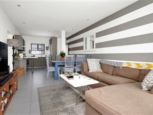 3 Bed Apartment in Broadacres