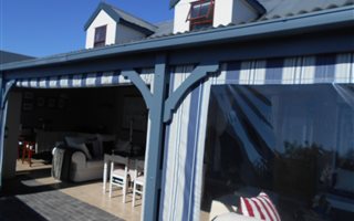 3 Bedroom House in Grotto Bay