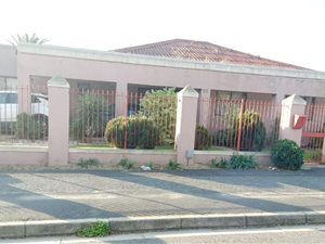 3 Bed House in Parow Valley