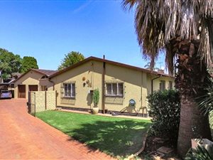 5 Bed House in Birchleigh
