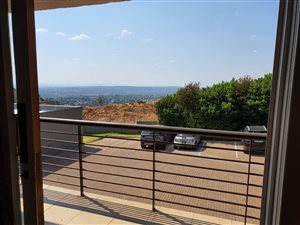 2 Bed Apartment in Northcliff