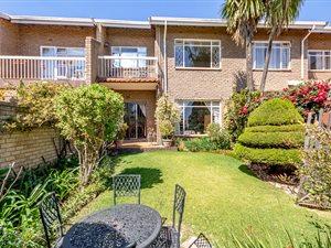 3 Bed Townhouse in Bedford Park