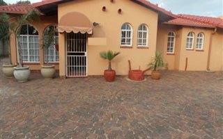 2 Bedroom House in Huntingdon