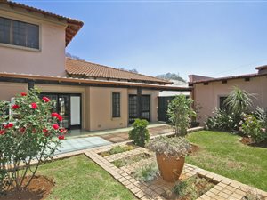 3 Bed House in Kensington