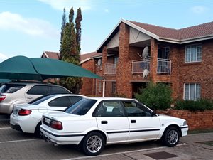 2 Bed Townhouse in Highveld