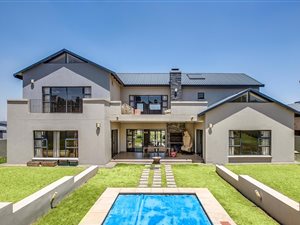 4 Bed House in Waterfall Country Estate