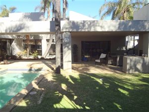 4 Bed House in Benmore Gardens