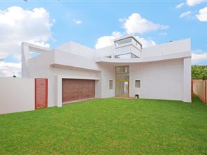 4 Bed House in Waverley