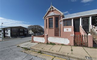 2 Bedroom House in North End