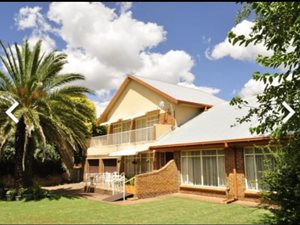 4 Bed House in Pellissier