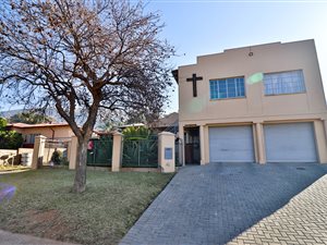 3 Bed Apartment in Mountain View