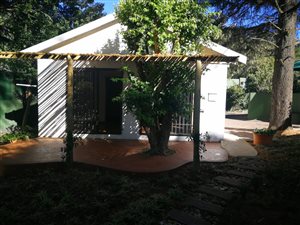 1 Bed Garden Cottage in Bryanston Ext 5