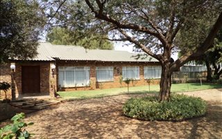 8 ha Farm in Lindequesdrif