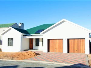 3 Bed House in Stilbaai