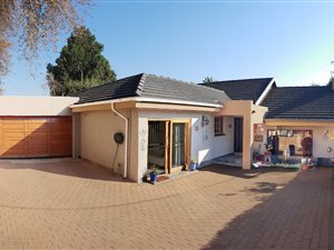 3 Bed House in Montgomery Park