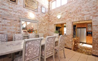 5 Bedroom House in Plumstead