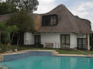 4 Bed House in Bryanston Ext 3