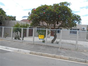 4 Bed House in Paarl